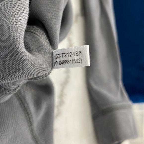 Tommy Bahama Shirt - Picture 11 of 16